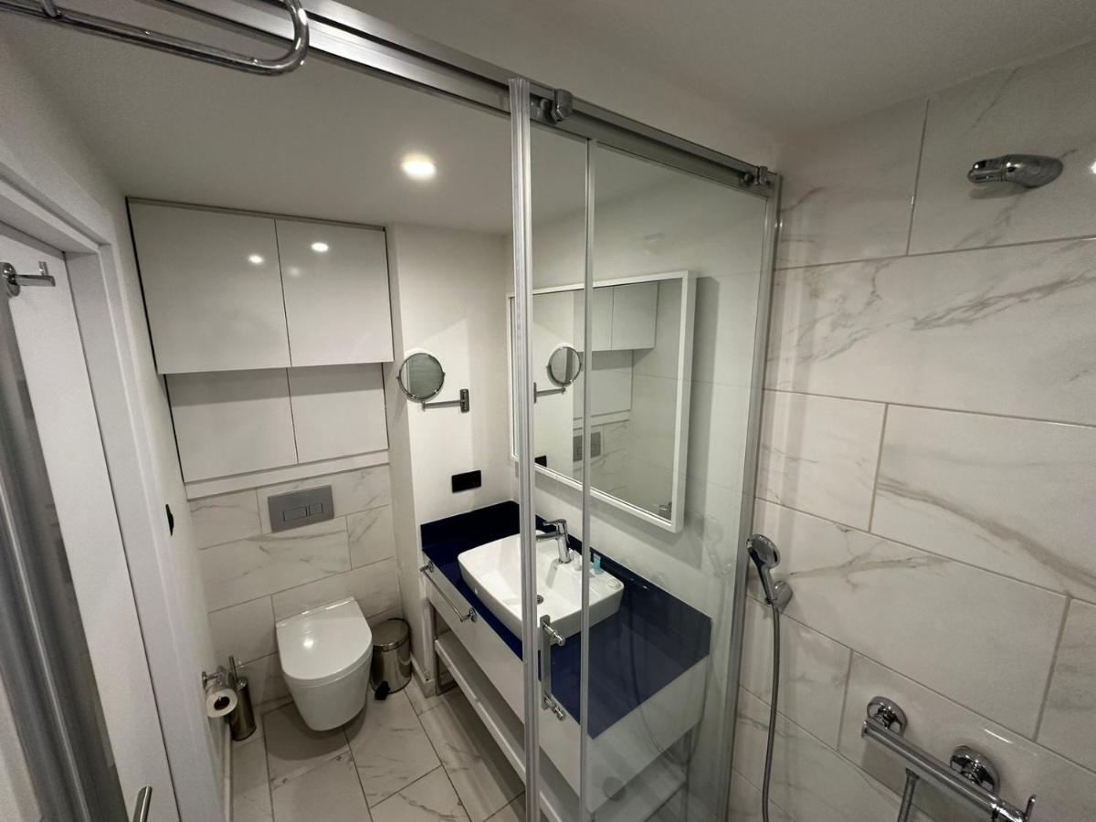 Orbi City Amazing Apartments Batumi Esterno foto